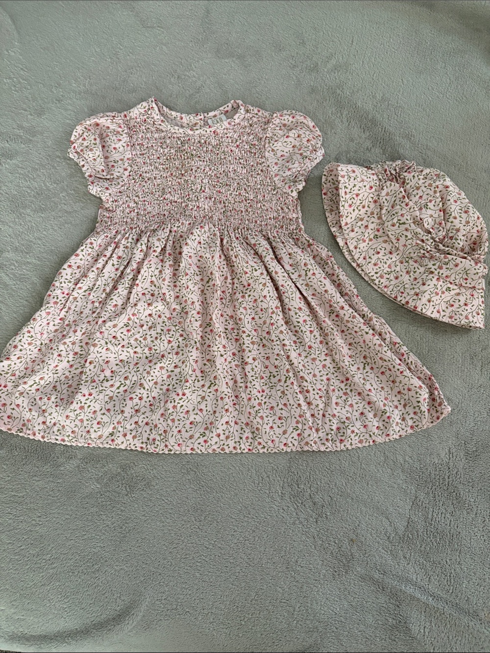 GAP Pink Floral Smocked Dress with Matching Bucket Hat
